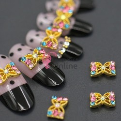 Decoratiuni 3D Metalice 192 Fundite Aurii cu Stras 